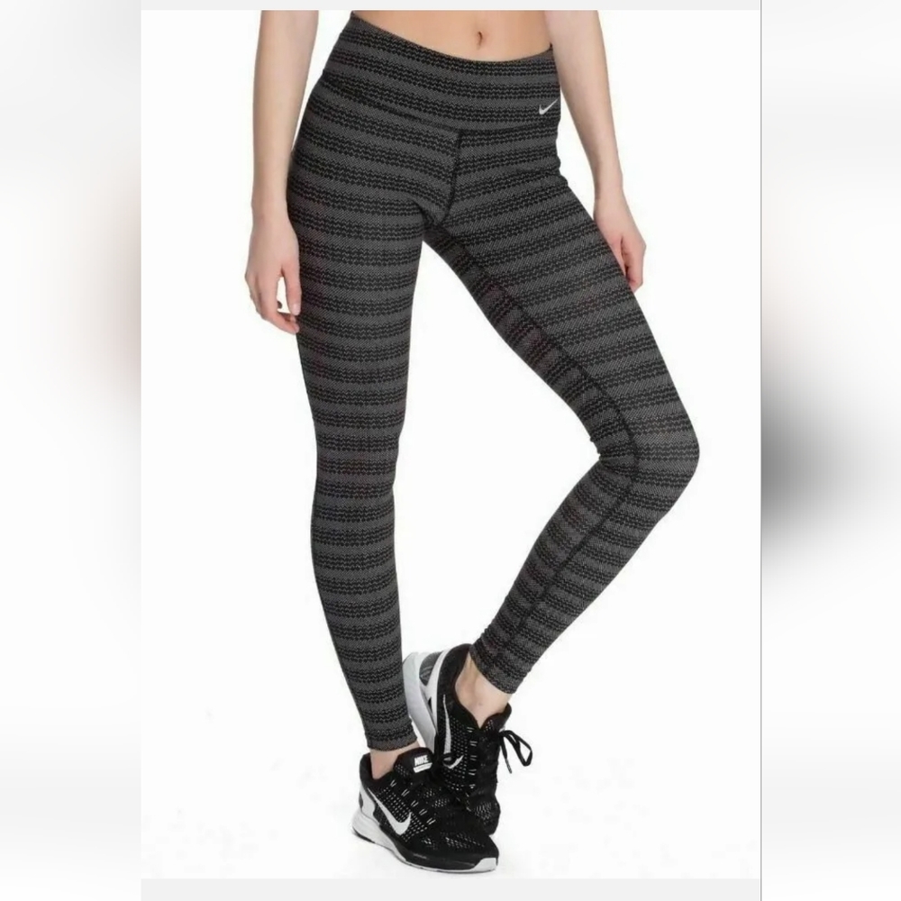 Nike Dri-Fit Black White High Waisted Full Length Leggings